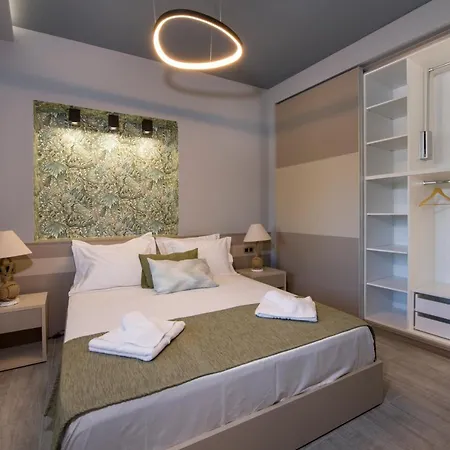 Rena's Luxury With Free Private Parking *