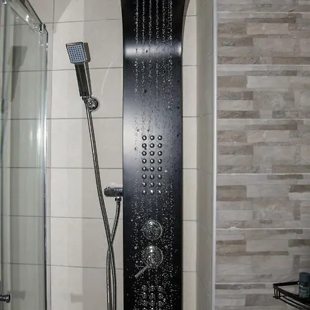 Apartament Rena's Luxury With Free Private Parking